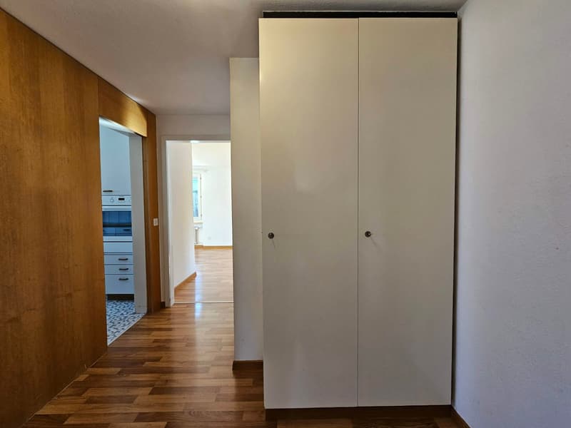 Grosszügige und gepflegte 5,5-Zimmer-Wohnung mit drei Balkonen in Toplage! (19)