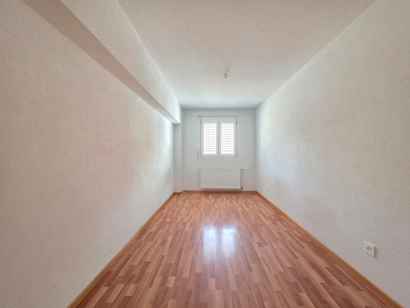 Appartamento accogliente di 3 locali al piano terra a Biel – disponibile immediatamente! (8)