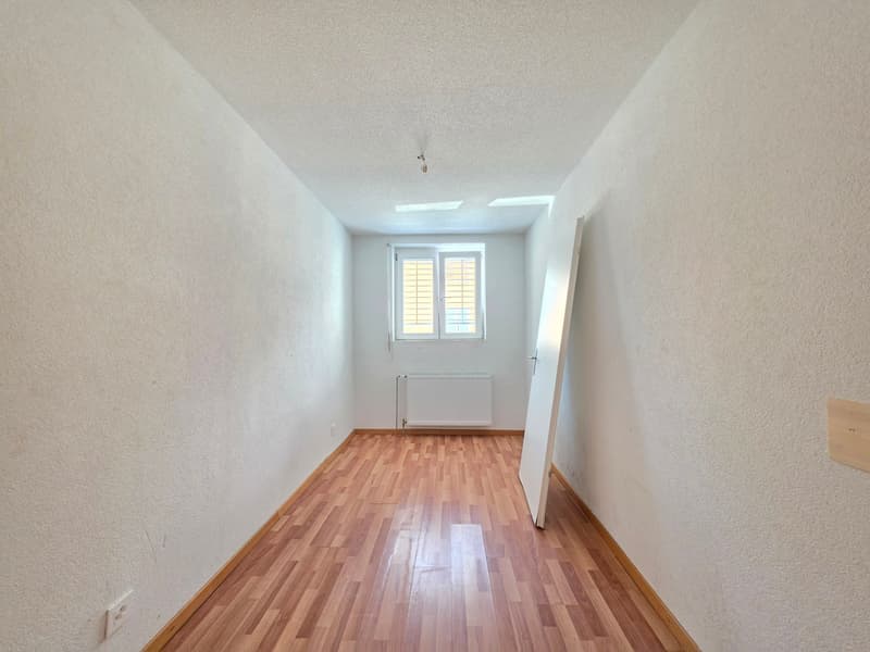Appartamento accogliente di 3 locali al piano terra a Biel – disponibile immediatamente! (9)