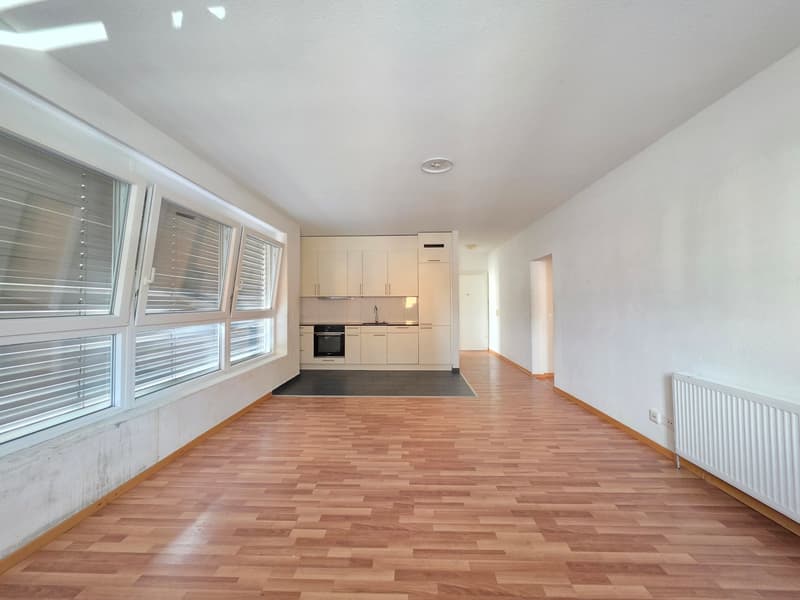 Appartamento accogliente di 3 locali al piano terra a Biel – disponibile immediatamente! (2)