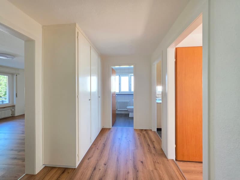 Appartamento luminoso 4.5 locali con balcone disponibile immediatamente! (15)