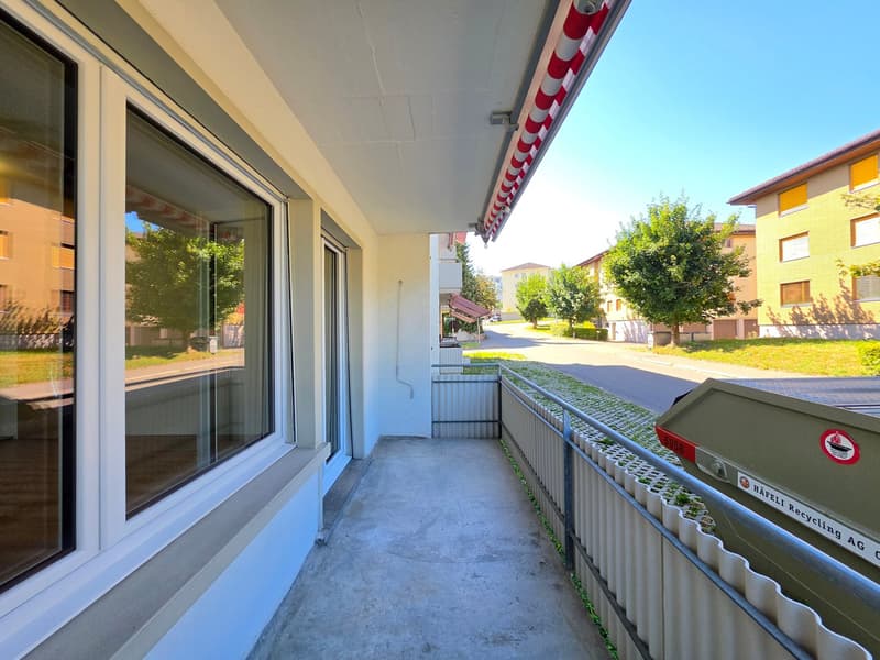 Appartamento luminoso 4.5 locali con balcone disponibile immediatamente! (17)