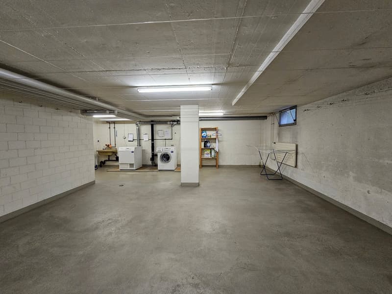 3.5-Room-Balcony-Attic Apartment in a Green Setting! (16)