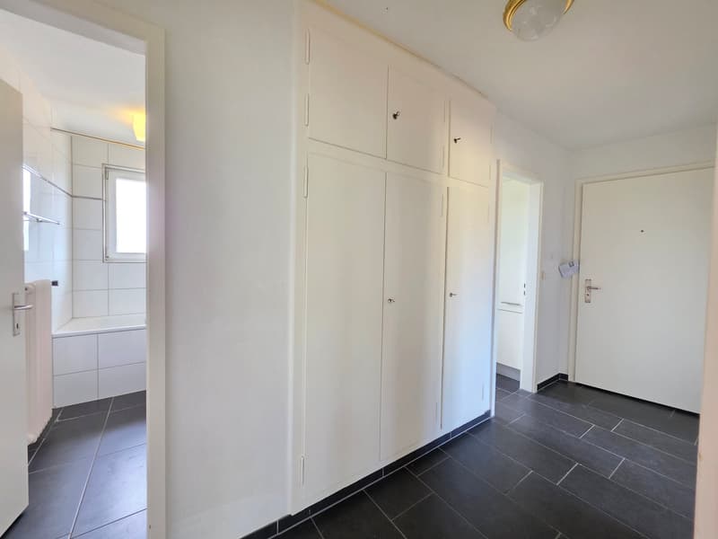 Appartement 3 pièces lumineux dans un quartier calme à Wohlen (7)