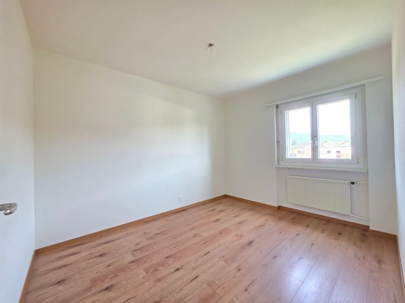 Helle 4.5-Zimmer-Wohnung mit Balkon in Aarburg (14)