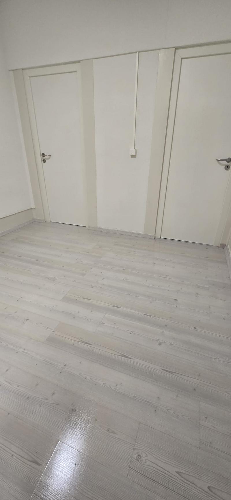 Spacieux appartement de 3.5 pièces au cœur du Locle, rénové (9)