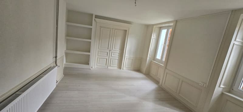 Spacieux appartement de 3.5 pièces au cœur du Locle, rénové (6)
