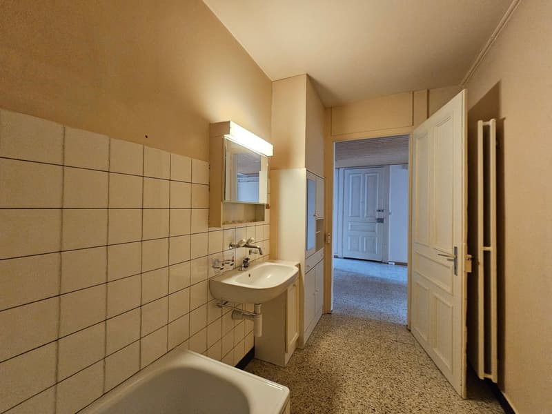 Charmant appartement de 3 pièces au cœur du Locle (12)
