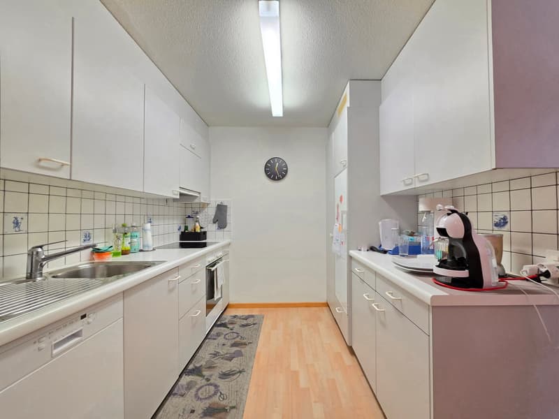 Charmante 3.5 Zimmer Wohnung mit Balkon (3)