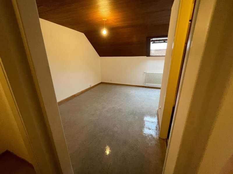 À LOUER Charmant studio dans un emplacement idéal (5)