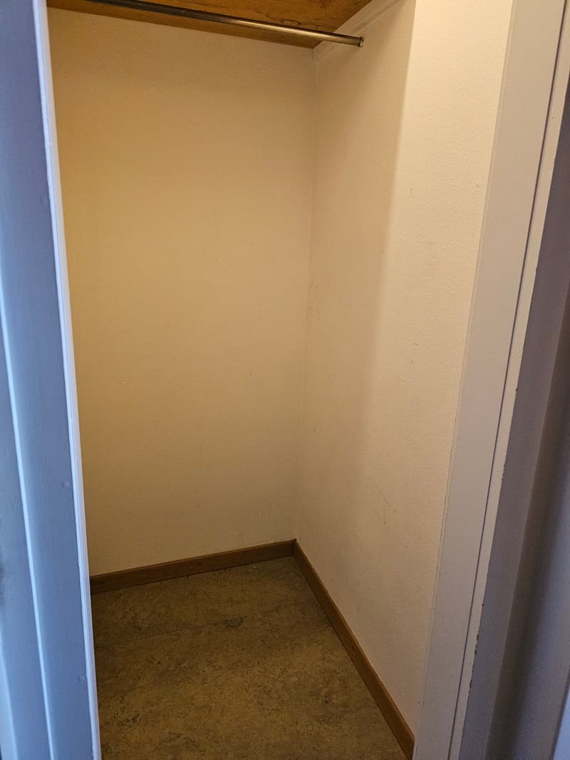 À LOUER Charmant studio dans un emplacement idéal (14)