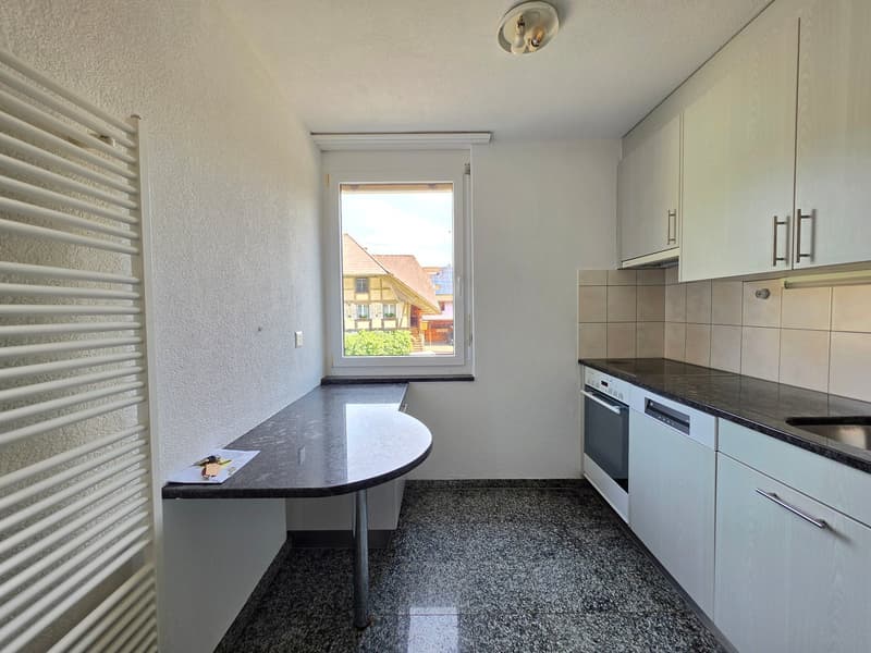 Gemütliche 4-Zimmer-Wohnung mit Balkon und Aussicht auf die Emme! (2)