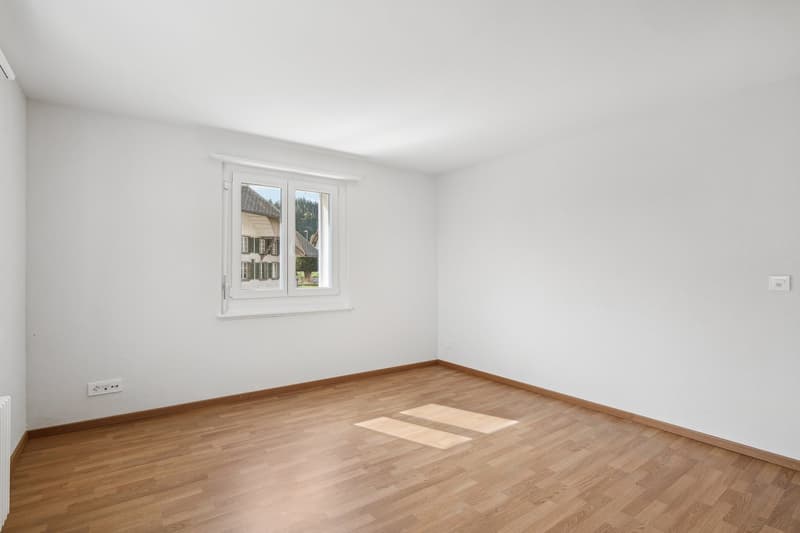 Moderne 4.5-Zimmerwohnung mit Stil und Komfort (5)