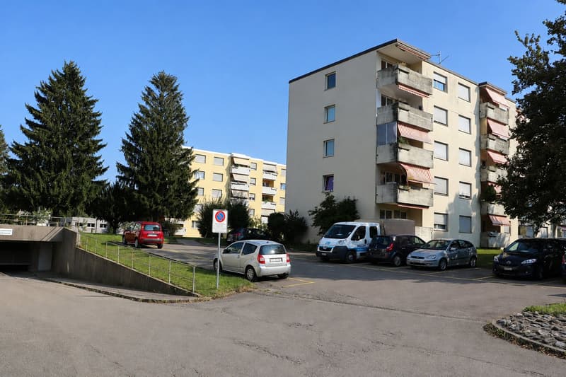 Ihre Parkplatzsuche hat ein Ende! (2)