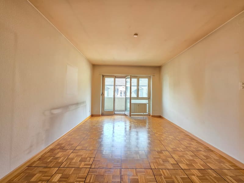 Grosszügige, helle 2-Zimmer-Wohnung, an zentrale Wohnlage (8)