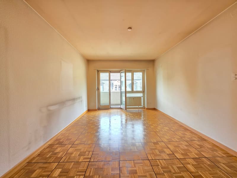 Grosszügige, helle 2-Zimmer-Wohnung, an zentrale Wohnlage (9)