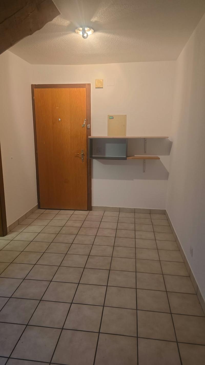 Studio fonctionnel au 4ème étage à Sion, disponible immédiatement (5)