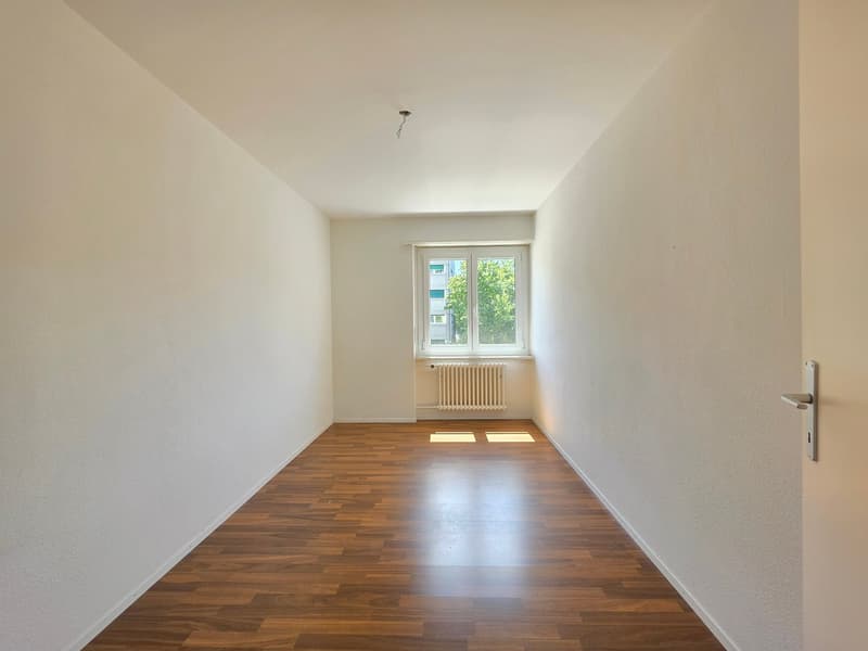 Charmante 4 Zimmer Wohnung per sofort zu vermieten. (11)