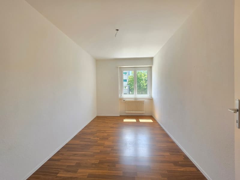 Charmante 4 Zimmer Wohnung per sofort zu vermieten. (12)