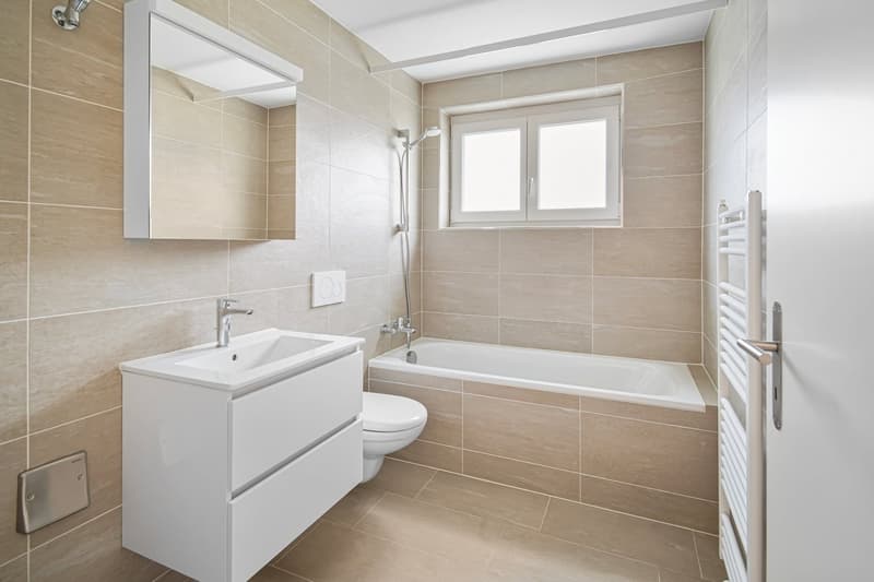 Neurenovierte 2-Zimmer-Wohnung mit Balkon (4)