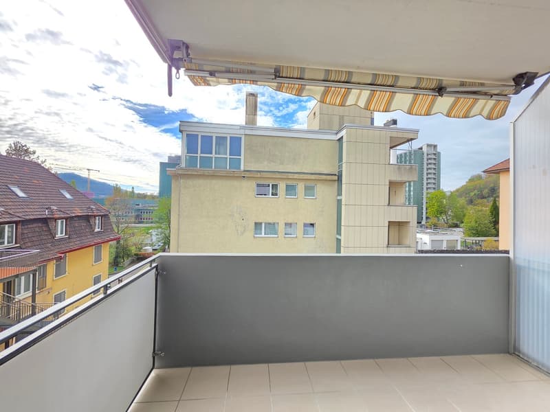 Helle 4-Zimmer-Wohnung mit Balkon ab sofort (12)