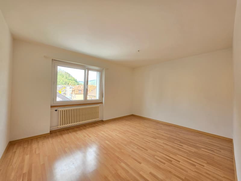 Helle 4-Zimmer-Wohnung mit Balkon ab sofort (6)