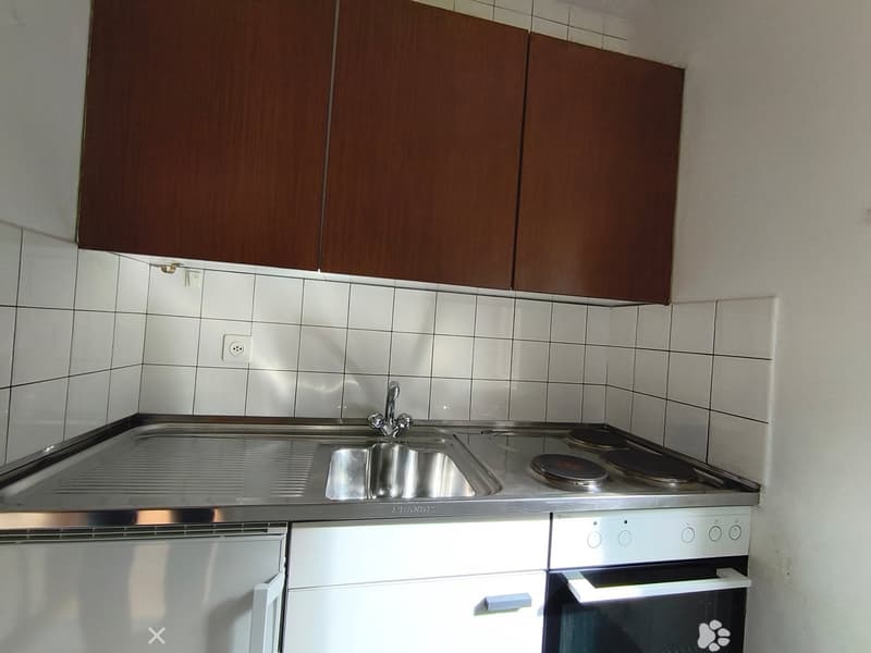 Grosse, helle 1 Zimmerwohnung perfekt für Singles! (2)