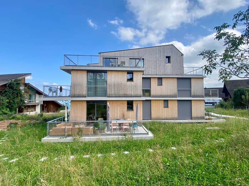 Appartement de jardin attractif de 3,5 pièces avec espace de séjour (1)