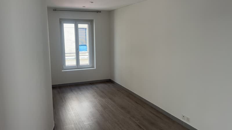 Appartement de 3,5 pièces élégant avec terrasse ensoleillée sur le toit au cœur de Zurich (5)