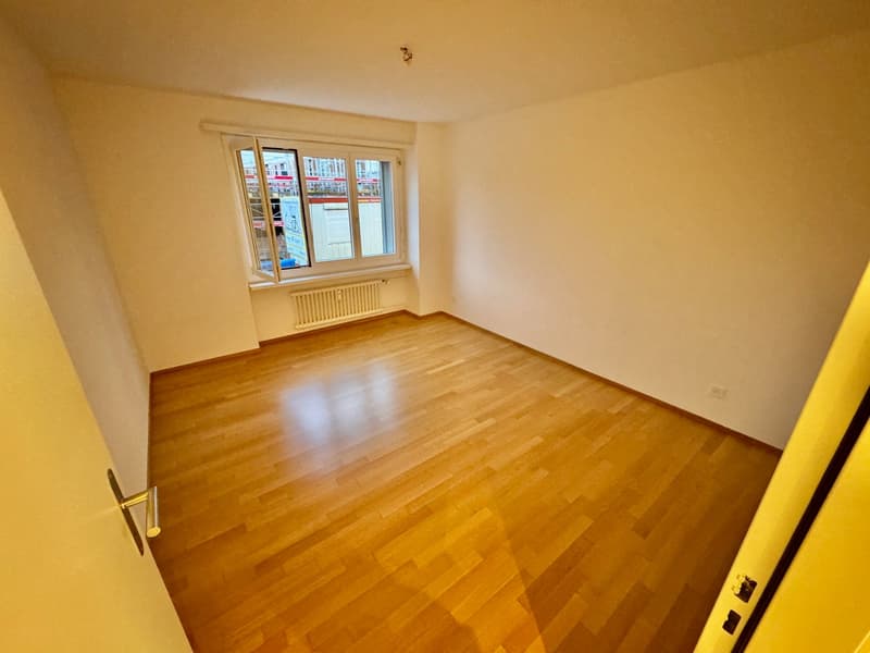Moderne 2-Zimmer-Wohnung in Altstetten (3)
