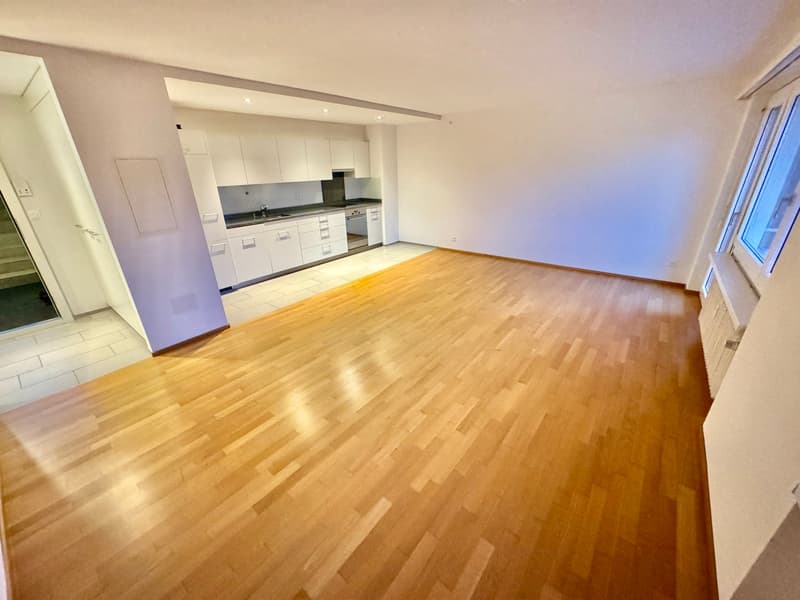 Moderne 2-Zimmer-Wohnung in Altstetten (2)