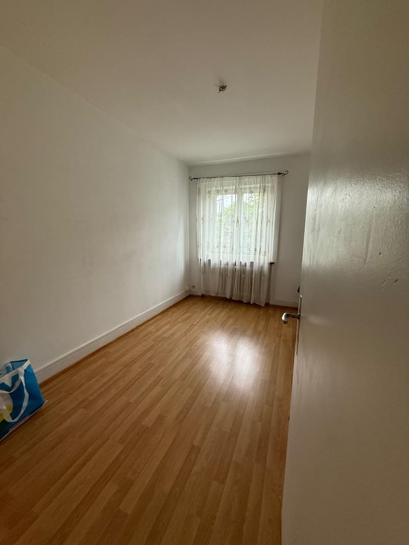 Apartment near ETH (6)