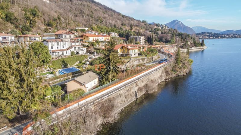 NEU: Luxus Villa zu verkaufen in Verbania (1)