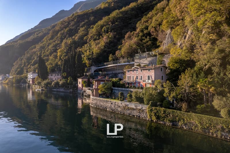 Villa in Valsolda directly on the lake (5)