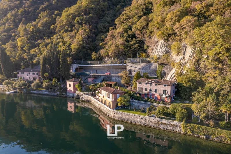 Villa in Valsolda directly on the lake (21)