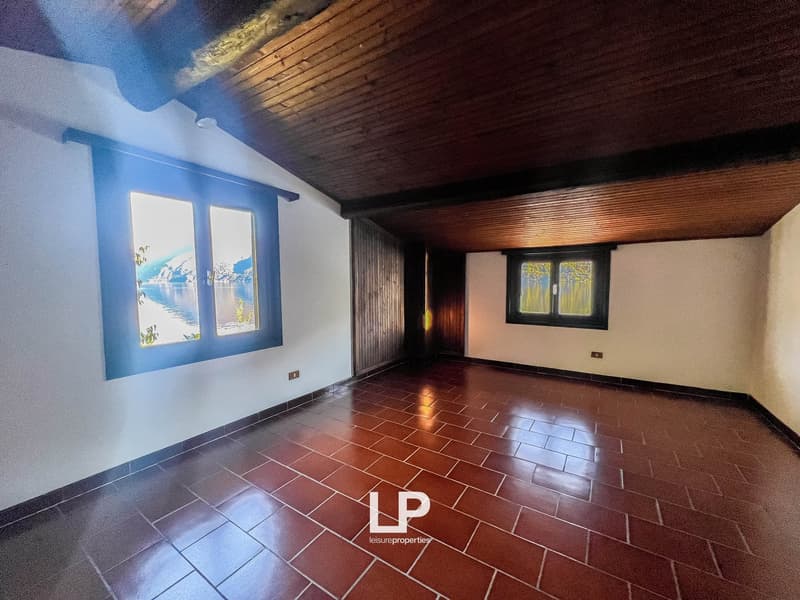 Villa in Valsolda directly on the lake (29)