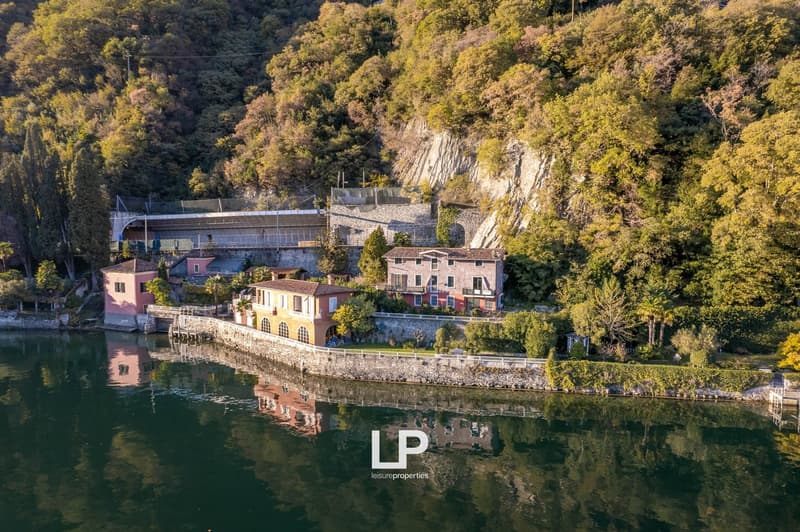 Villa in Valsolda directly on the lake (14)