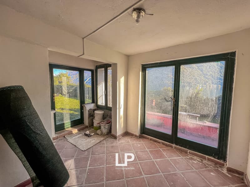 Villa in Valsolda directly on the lake (18)