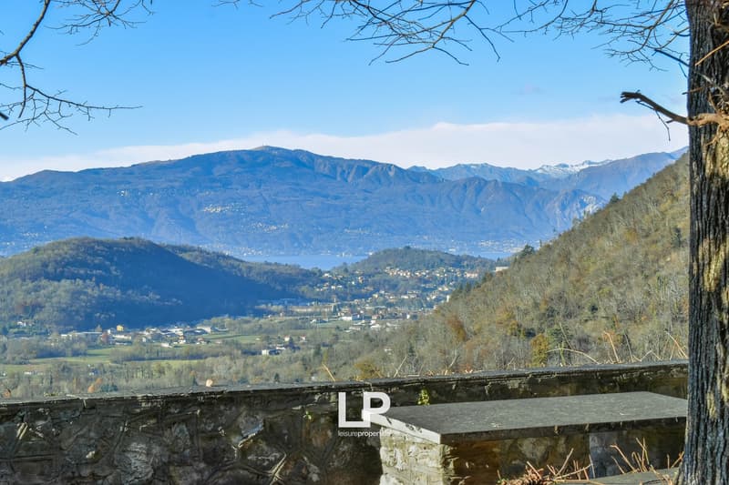 Villa avec dépendance Cittiglio (41)