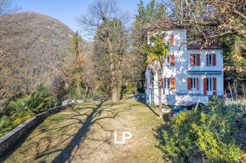 Villa avec dépendance Cittiglio (34)