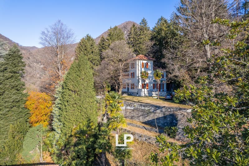 Villa avec dépendance Cittiglio (33)
