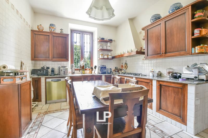 Villa in Lisanza (20)