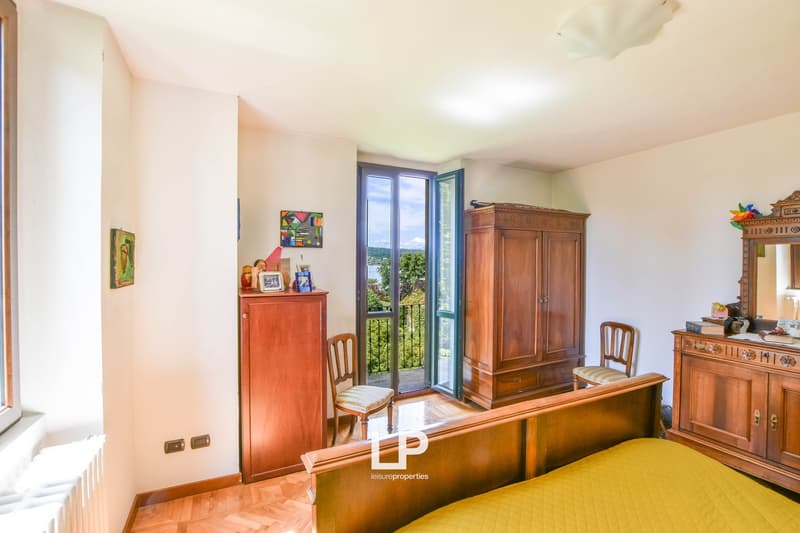 Villa in Lisanza (24)