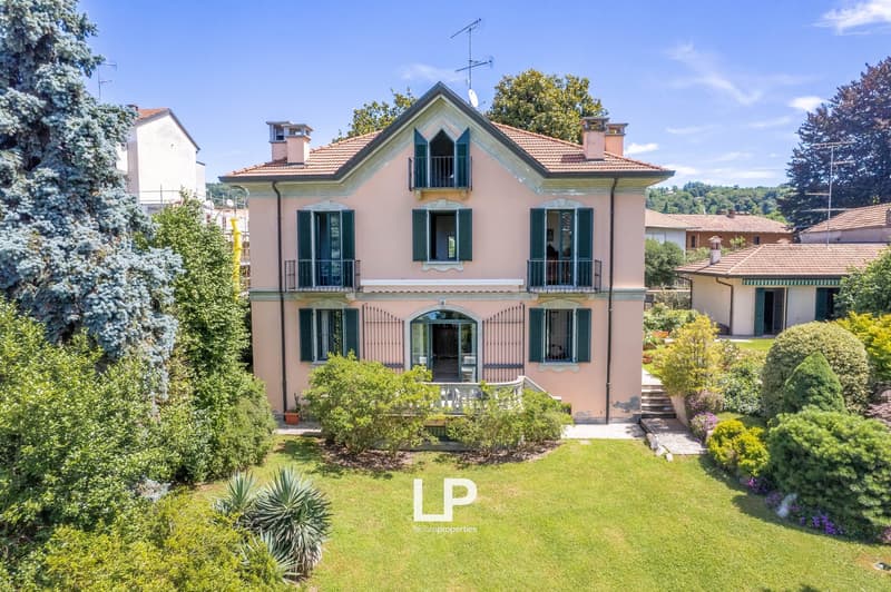 Villa in Lisanza (2)