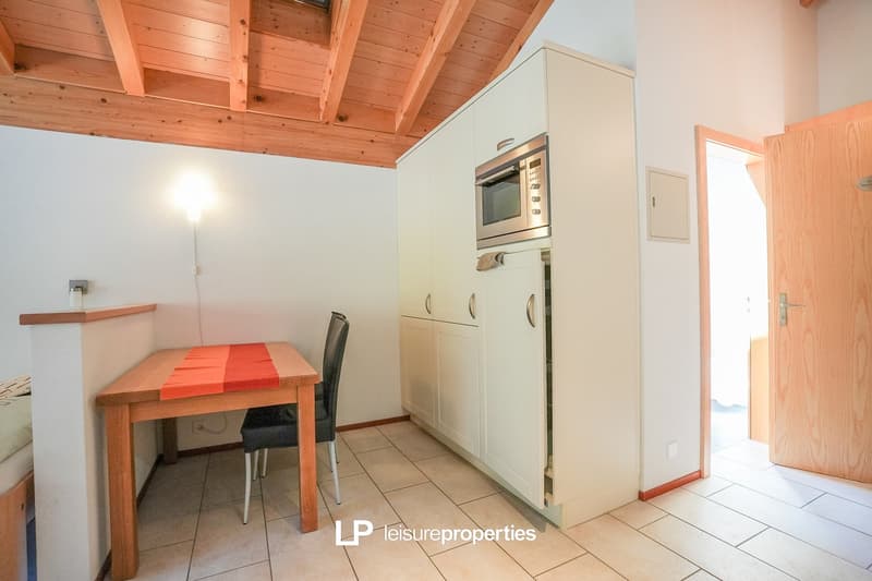 Bello e spazioso monolocale direttamente dietro il hub OV a Fiesch (6)