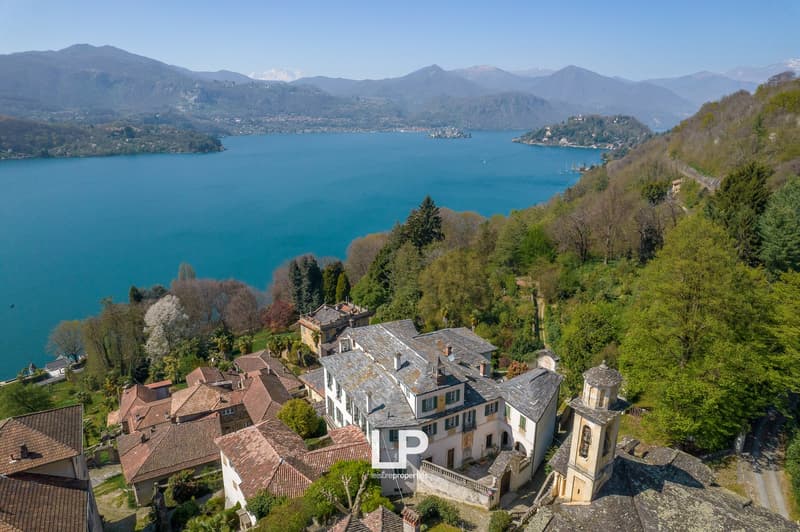 Villa in Orta San Giulio (2)
