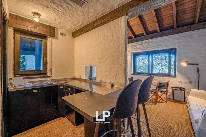 Rustic Angera (52)