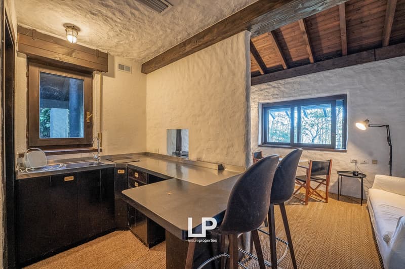 Rustic Angera (51)