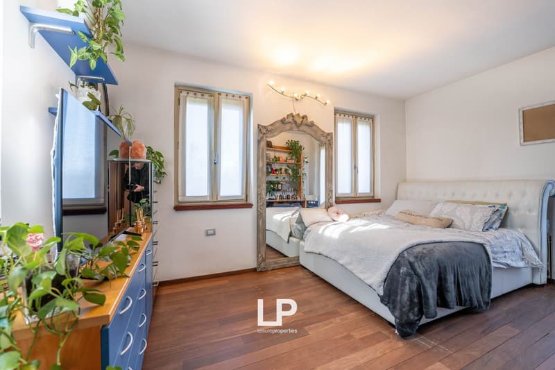 Maison unifamiliale à Sesto Calende (48)