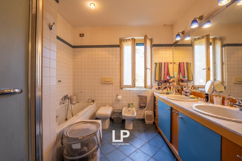 Maison unifamiliale à Sesto Calende (46)